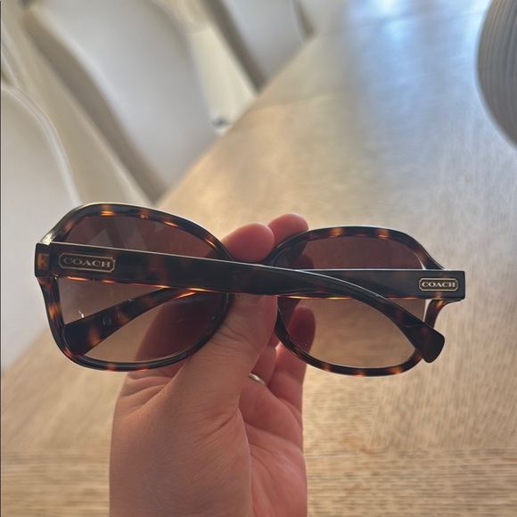 Tortoise Shell Sunglasses - Picture 4 of 4